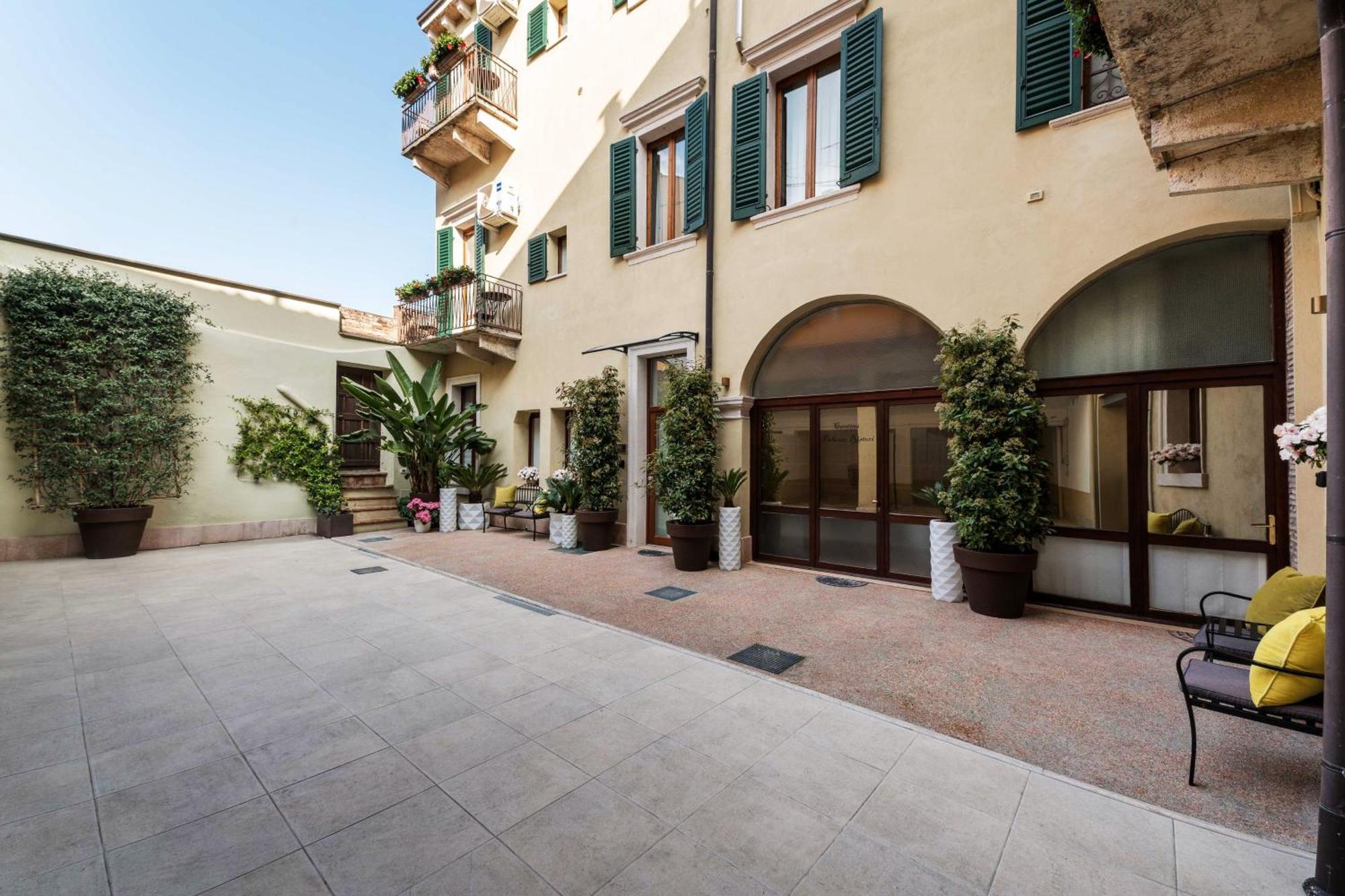 Palazzo Ristori Lägenhet Verona Exteriör bild