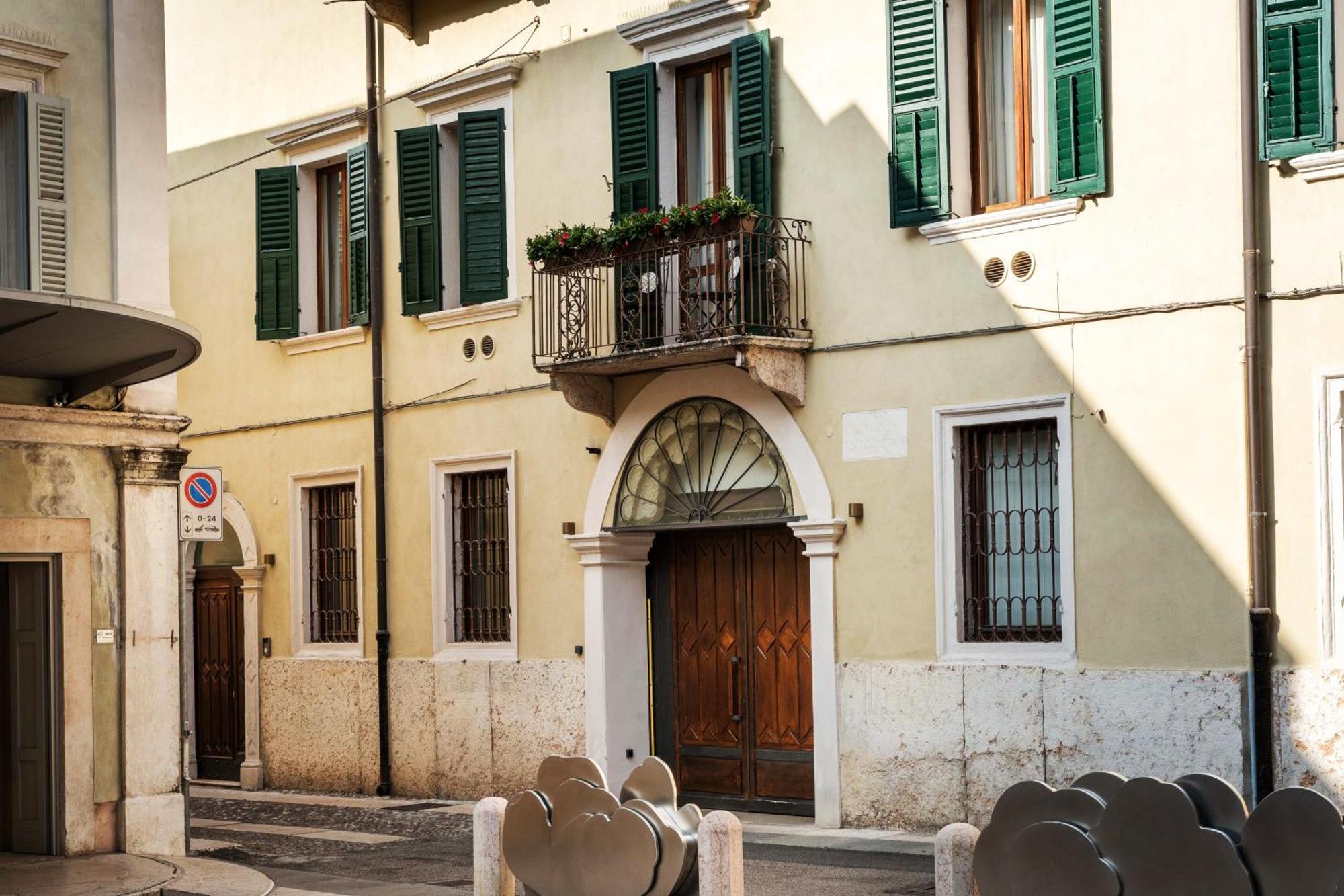 Palazzo Ristori Lägenhet Verona Exteriör bild